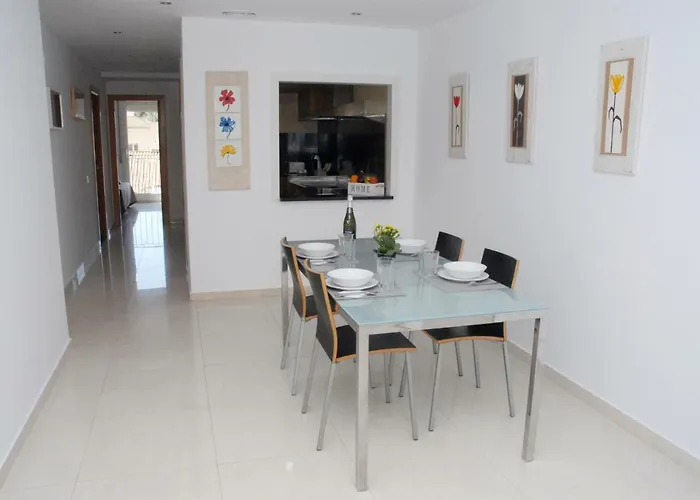 Montroig 3 Atico Daire